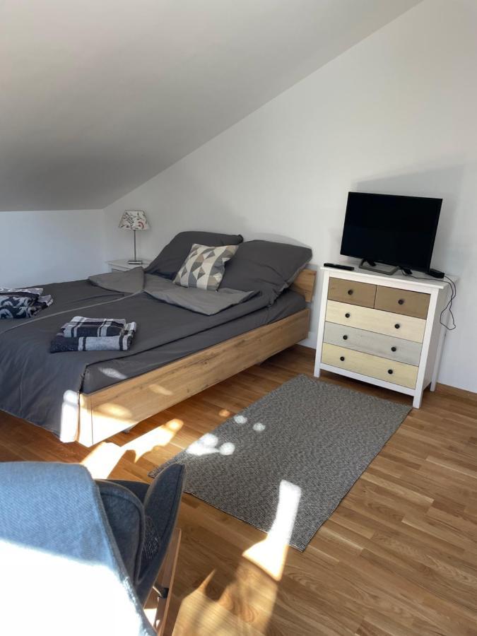 Peaceful Holiday Morningstar Apartment เวิร์ซบวร์ก ภายนอก รูปภาพ
